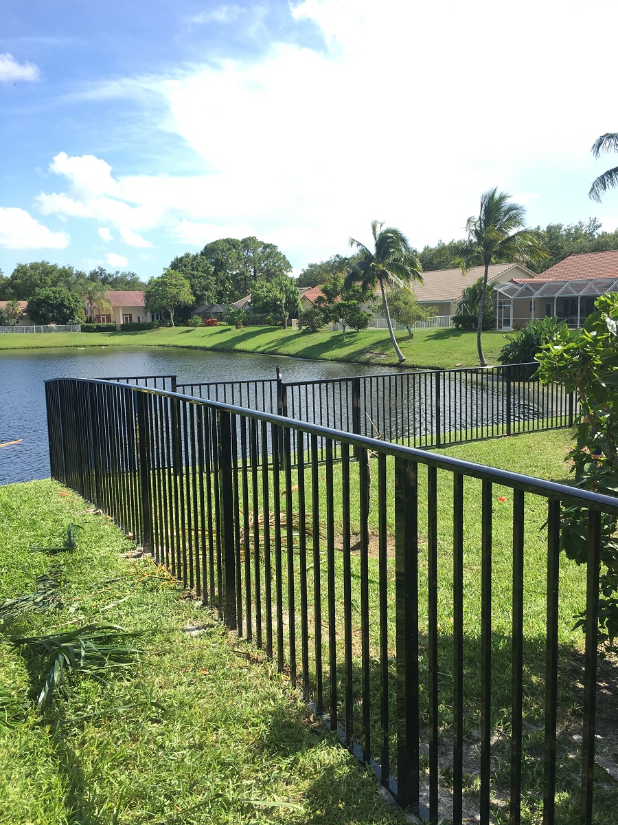 aluminum fence company plantation fl