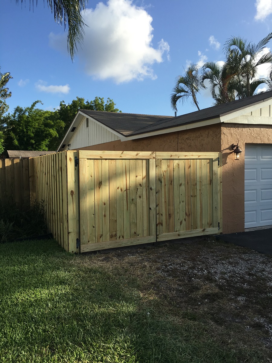 fence installation company plantation fl