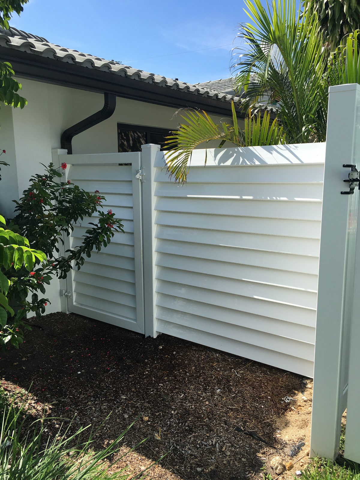 vinyl fencing plantation